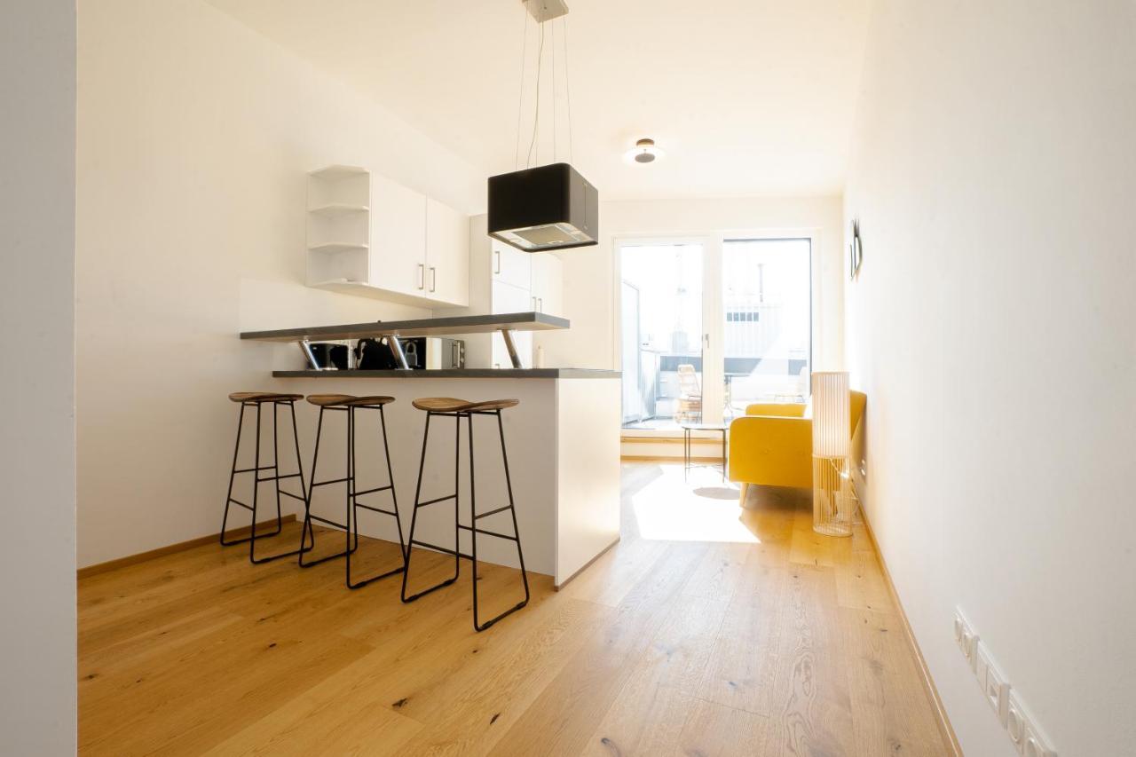 Orestaliving - Penthouse With Private Terrace Wenen Buitenkant foto